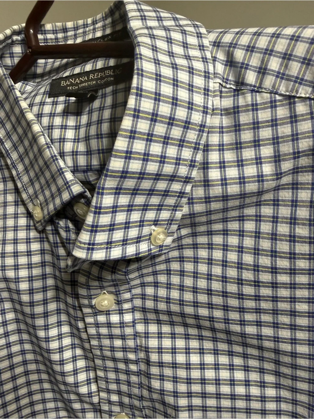 Banana Republic Men's White and Blue Check Button-Down Shirt